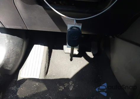 2015 Toyota Corolla Le z USA, uszkodzony, nr VIN 5YFBURHE1FP206573